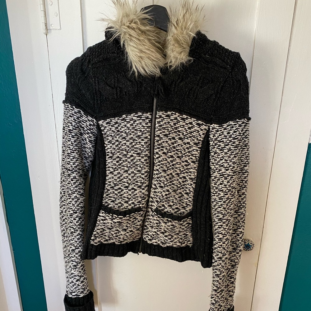 Anthropologie  Sleeping on snow sweater